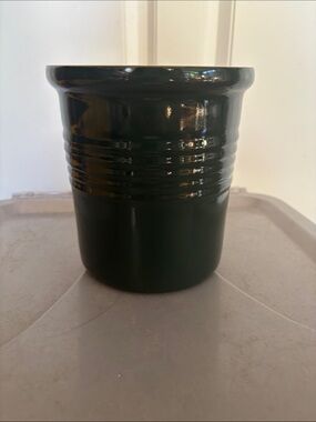 The Pampered Chef Family Heritage Stoneware Crock in Green